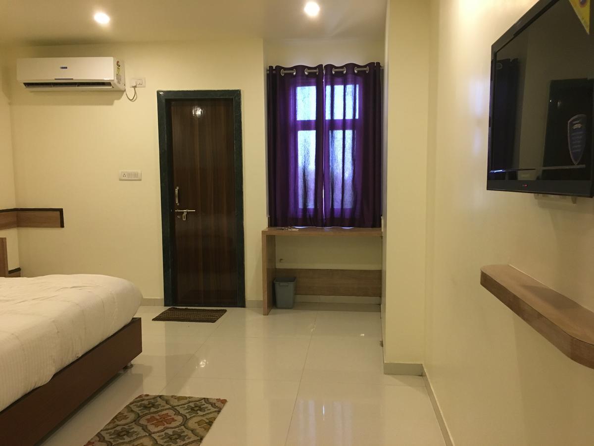 Hotel Kailash Presidency Bhopal Exterior foto